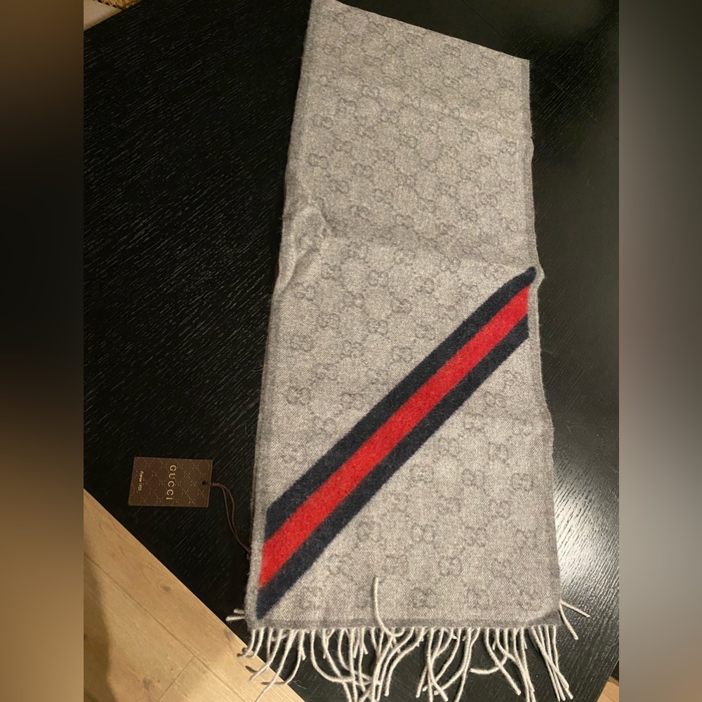 Grey Gucci Scarf 🩶 new with tags